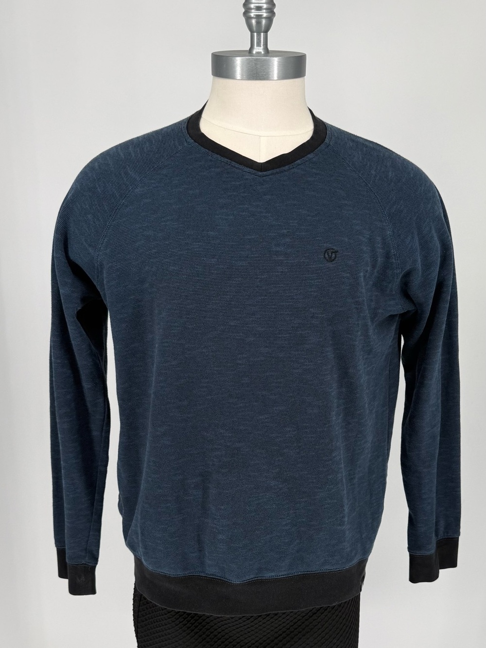 Vans Men's Navy V-Neck Pullover Sweater with Black Trim Size Large